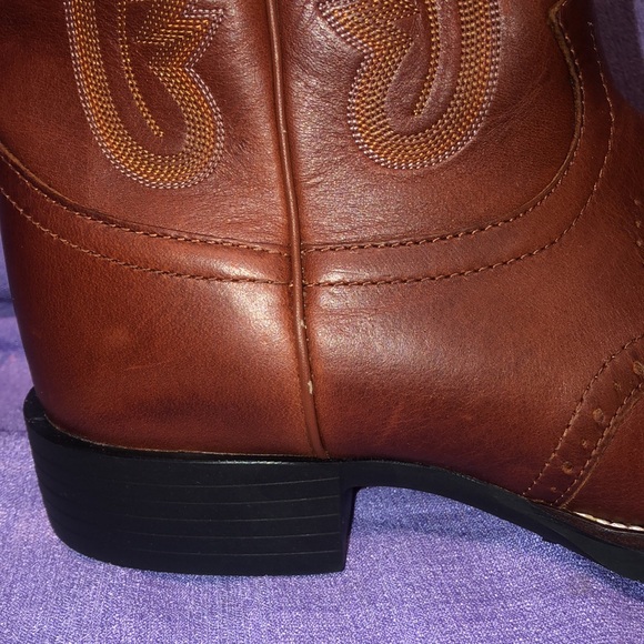 Used Women’s Justin AQHA Mesquite Cowhide Boots Size 9B. Brown - Picture 3 of 16